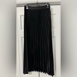 Max Studio Black A-Line Pleated Skirt